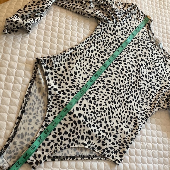 Gaze Bodysuit Size S Animal Print Brown Tan Casual Long Sleeve very soft95% Poly - Picture 5 of 6